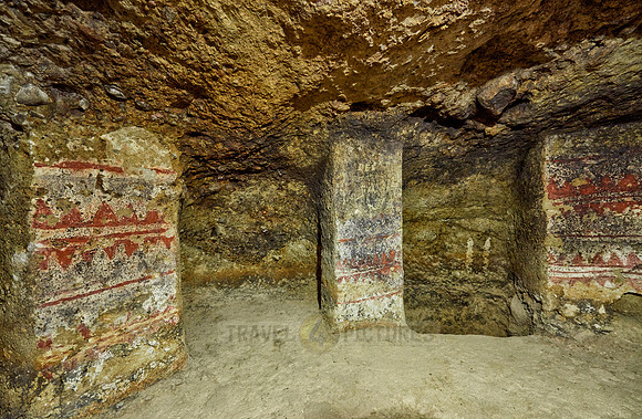 tombs of Alto del Duende