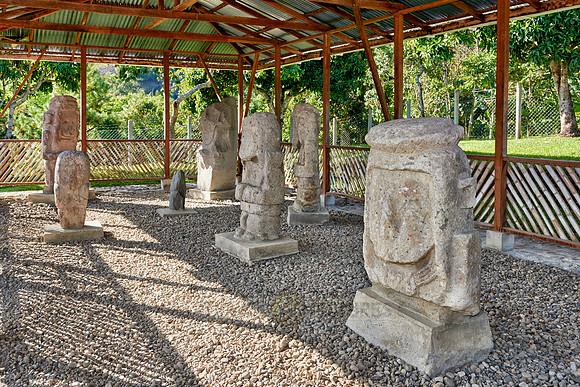 sculptures of El Tablon in Tierradentro