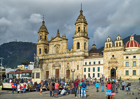 Kathedrale und Plaza de Bolivar  |Cathedral and Plaza de Bolivar|