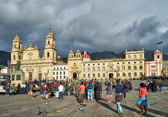 Kathedrale und Plaza de Bolivar  |Cathedral and Plaza de Bolivar|