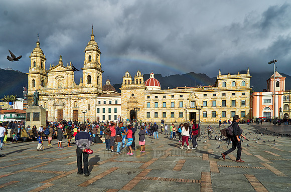 Kathedrale und Plaza de Bolivar  |Cathedral and Plaza de Bolivar|