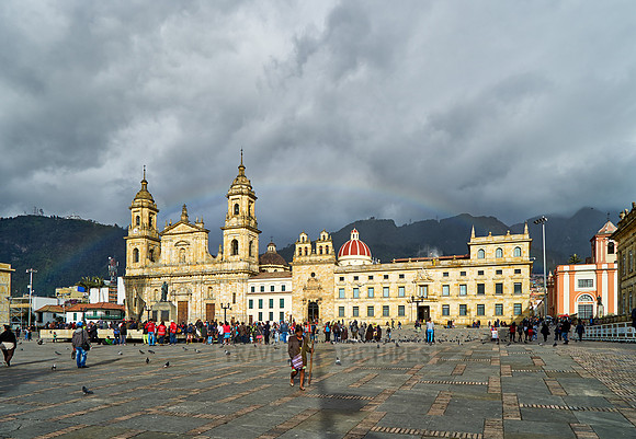 Kathedrale und Plaza de Bolivar  |Cathedral and Plaza de Bolivar|