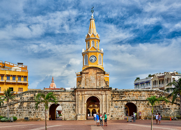 Torre del Reloj and Plaza de la Paz
