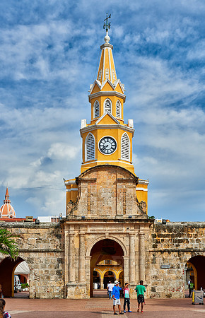 Torre del Reloj and Plaza de la Paz