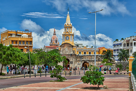 Torre del Reloj and Plaza de la Paz