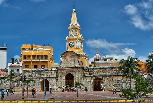 Torre del Reloj and Plaza de la Paz