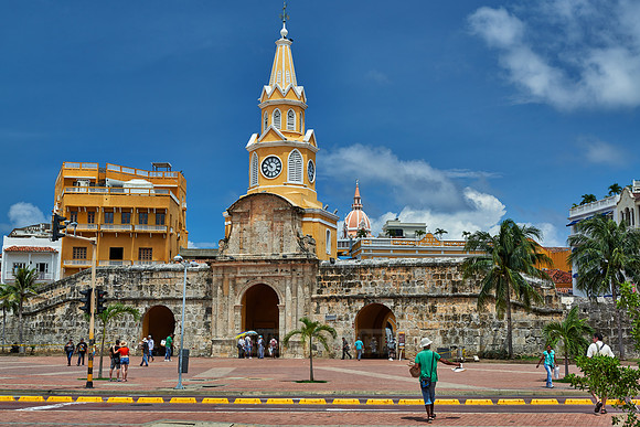 Torre del Reloj and Plaza de la Paz
