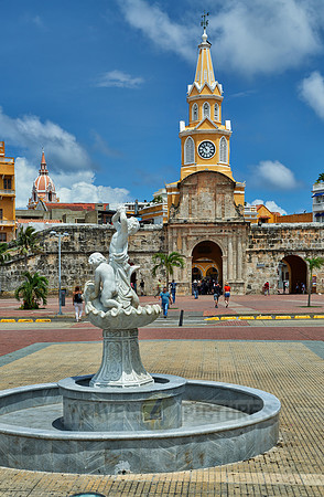 Torre del Reloj and Plaza de la Paz