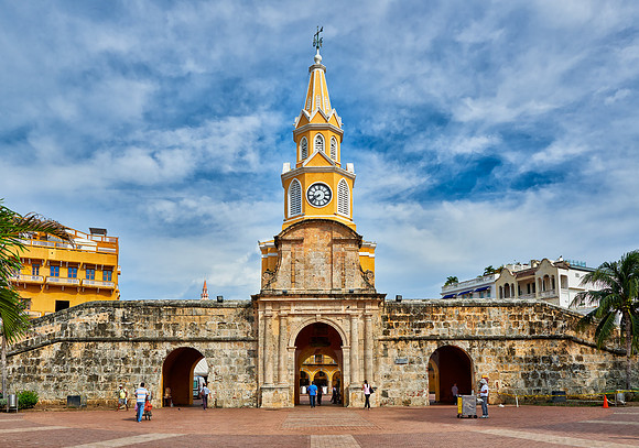 Torre del Reloj and Plaza de la Paz