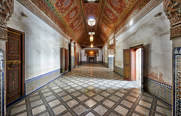 strong decorated ceiling in Bahia Palace
