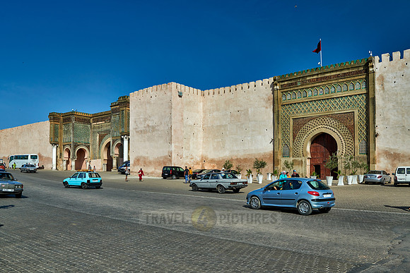 Bab Mansour gate