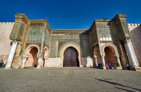 Bab Mansour gate