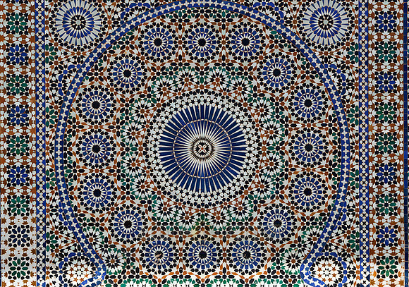 tile pattern of fountain