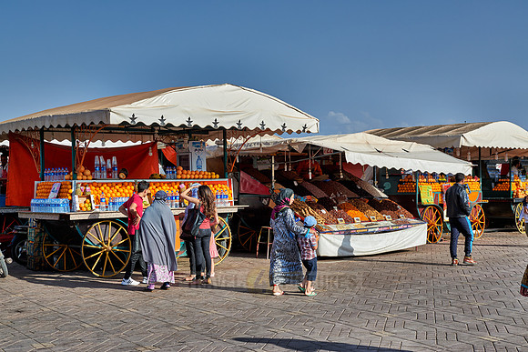 juice stalls on Jemaa el-Fnaa