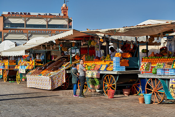 juice stalls on Jemaa el-Fnaa