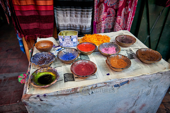 different colors for wool dying of textile souk