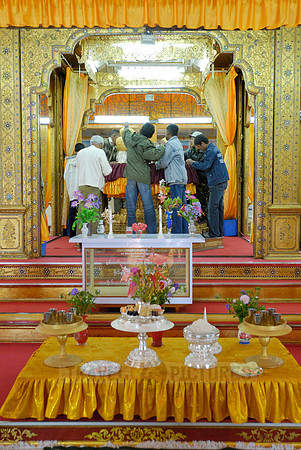 inside Phaung Daw U Pagoda