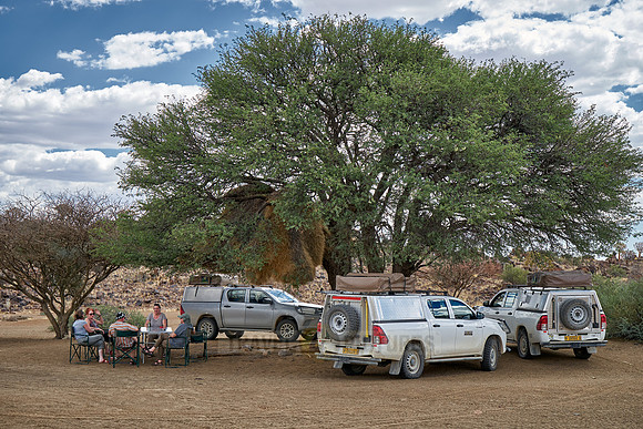 camping on Farm Garas