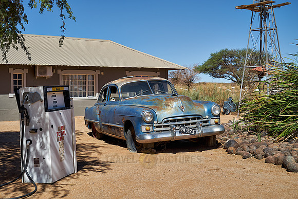 rusty classic car as decoration in Canyon Road House