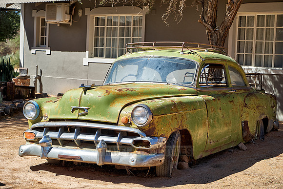 rusty classic car as decoration in Canyon Road House