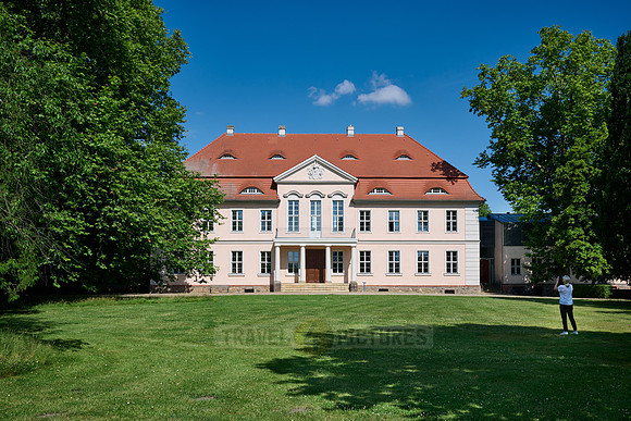 Castle Criewen in Lenne-Park, Unteres Odertal National Park