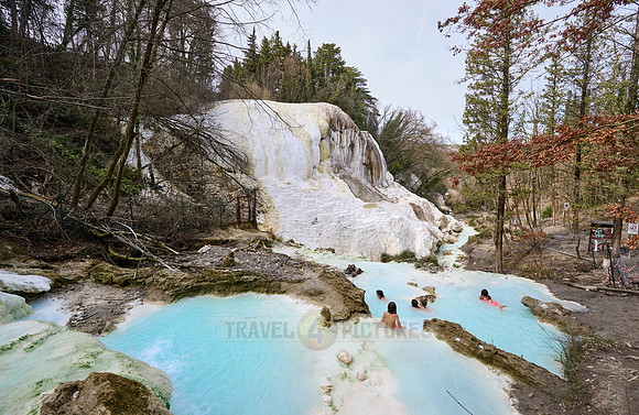 The White Whale, Bagni San Filippo