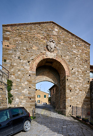 Porta Cerbara (Cervara), Montalcino