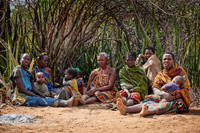 group of women of Hasabe tribe