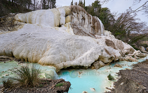 The White Whale, Bagni San Filippo