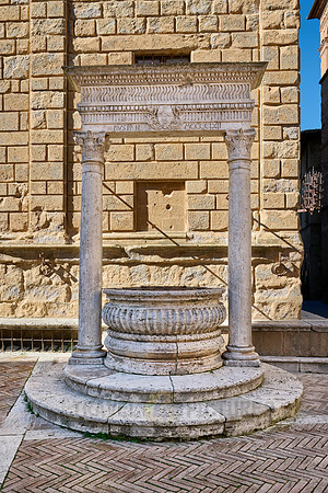 Pozzo Piazza Pio II