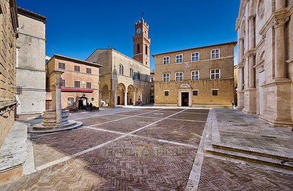 Piazza Pio II