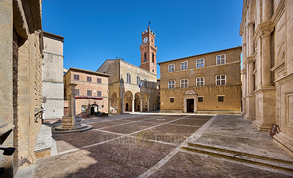Piazza Pio II