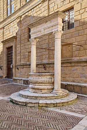 Pozzo Piazza Pio II