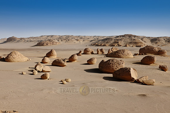 desert landscape at Wadi Hitan