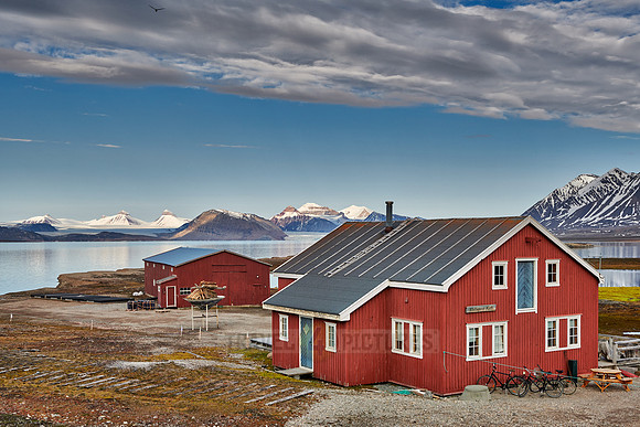 buildings of the Northernmost settlement Ny-Ålesund