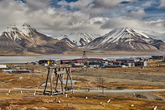 old cable car pole and mountain range