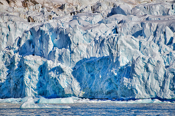 landscape snow and ice of Magdalenefjorden