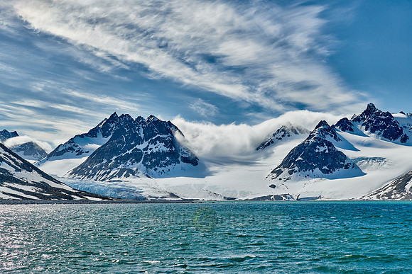 landscape of Magdalenefjorden