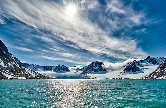 landscape of Magdalenefjorden