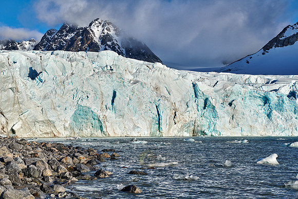 glacier Gullybreen