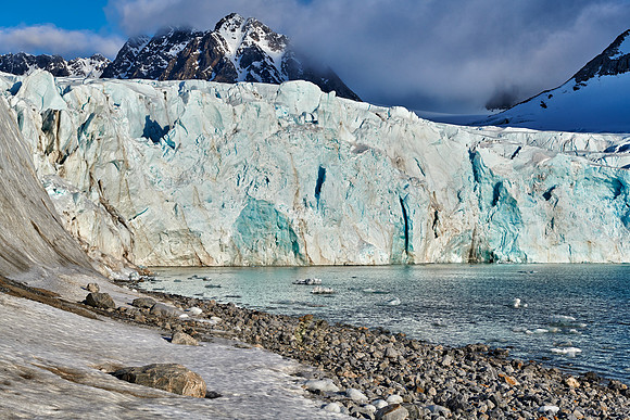 glacier Gullybreen