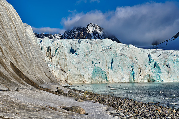 glacier Gullybreen