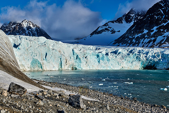 glacier Gullybreen