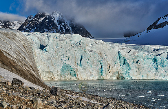 glacier Gullybreen