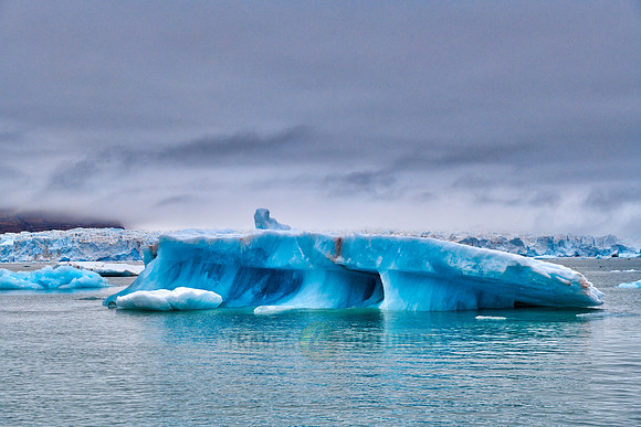 blue ice of Kronebreen or Crown glacier