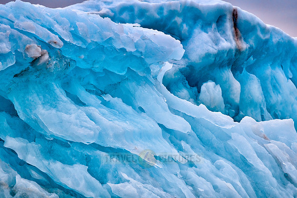 blue ice of Kronebreen or Crown glacier
