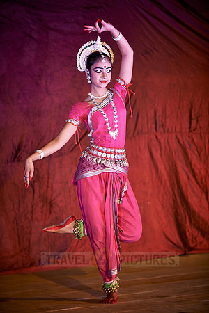 traditional indian dance during Pushkar Mela