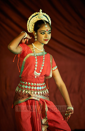 traditional indian dance during Pushkar Mela