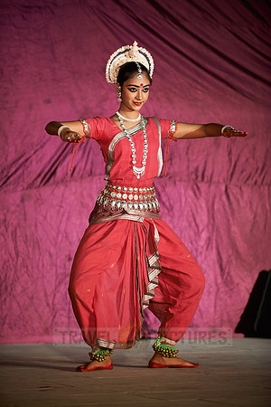 traditional indian dance during Pushkar Mela
