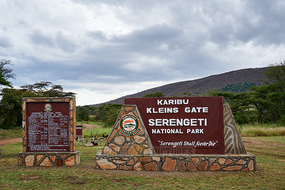 sign of Serengeti National Park at Kleins gate